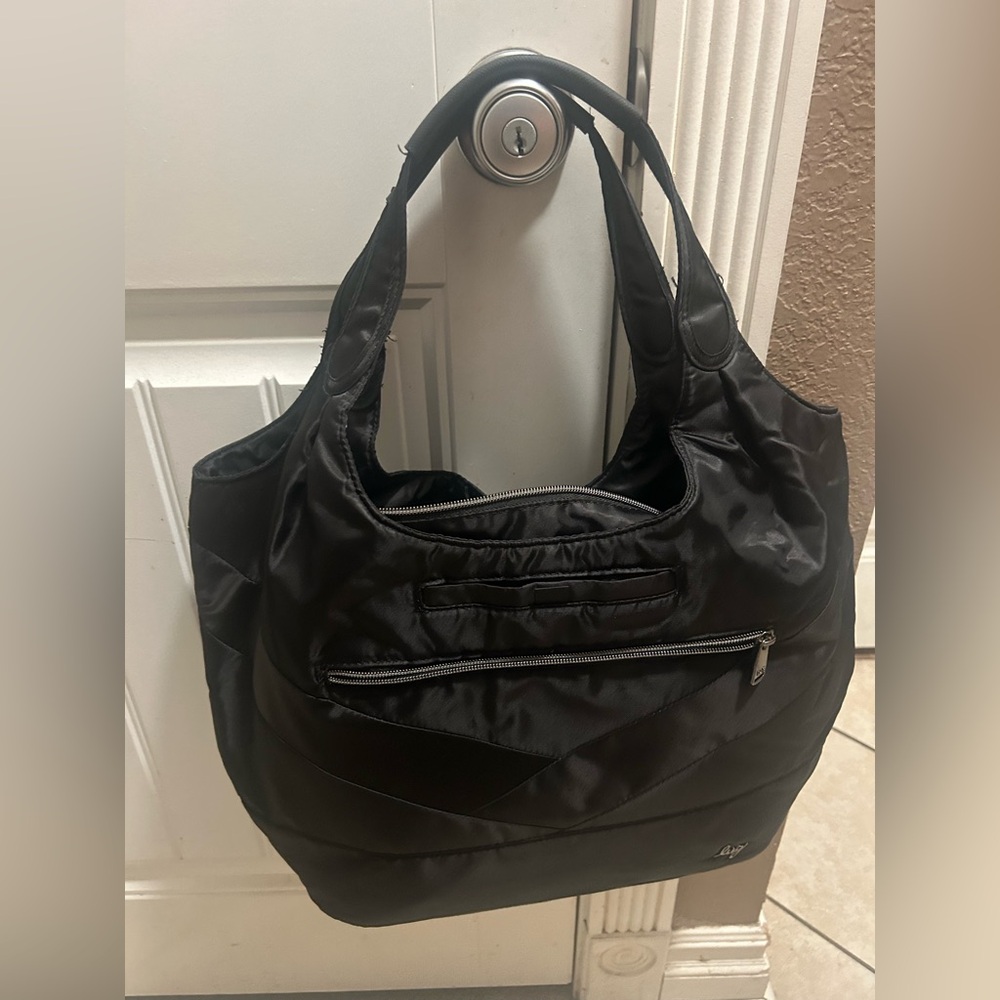 LUG tote